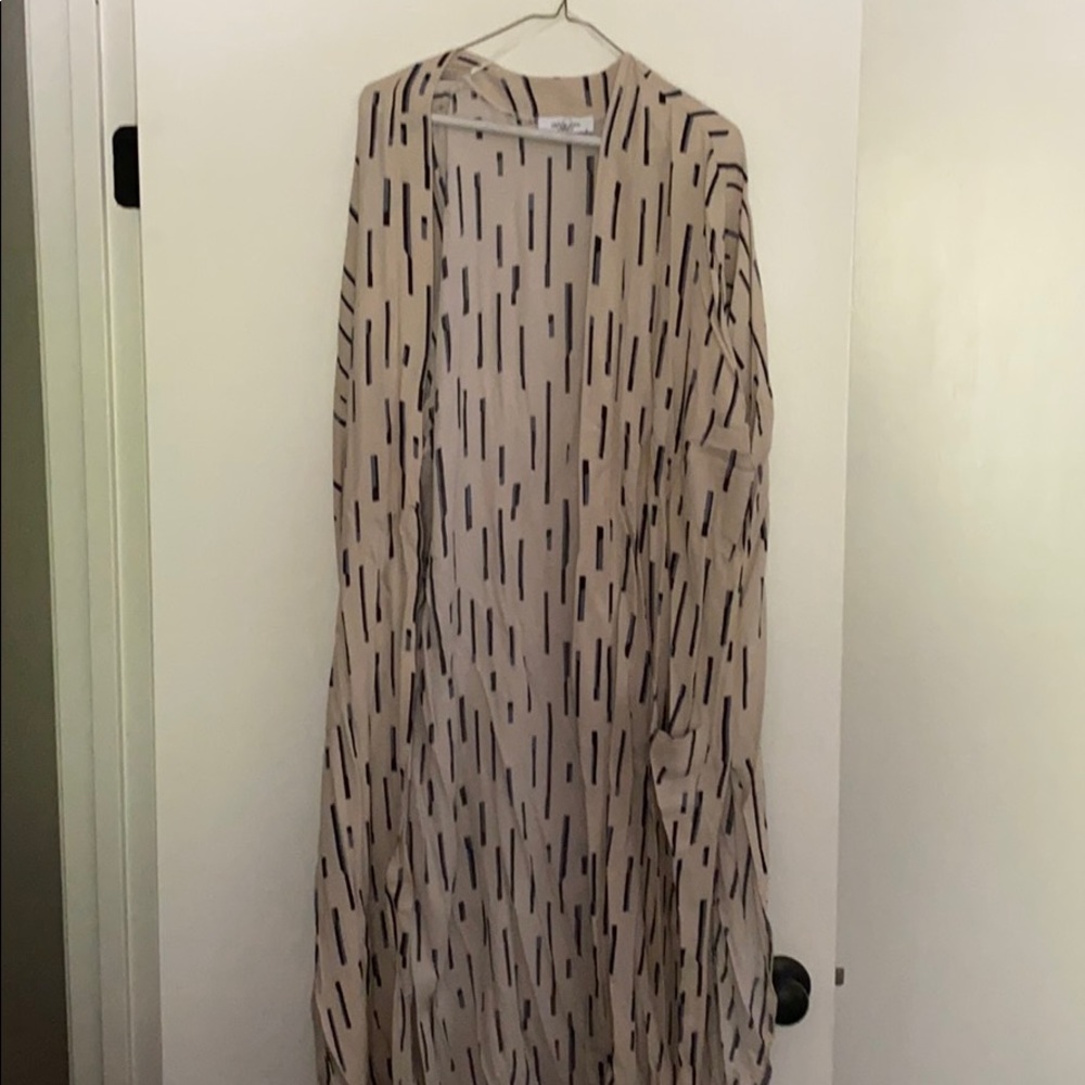 Carly Jean Kimono